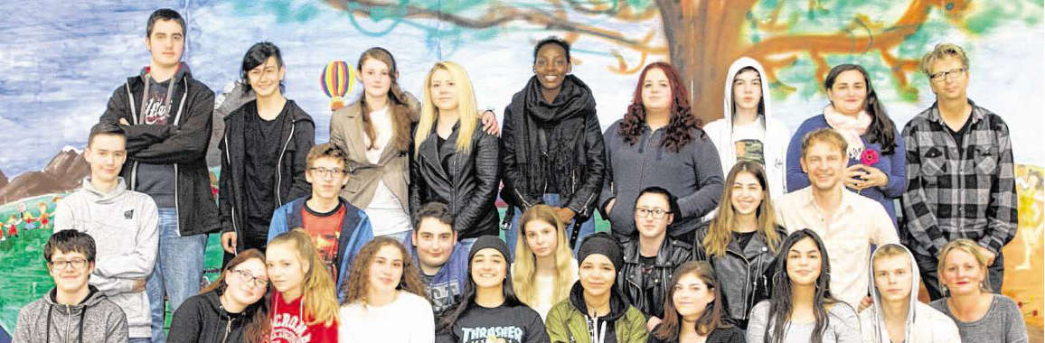 Das Foto zeigt Teilnehmer_innen und Leiter_innen des Seminars in Alsdorf.